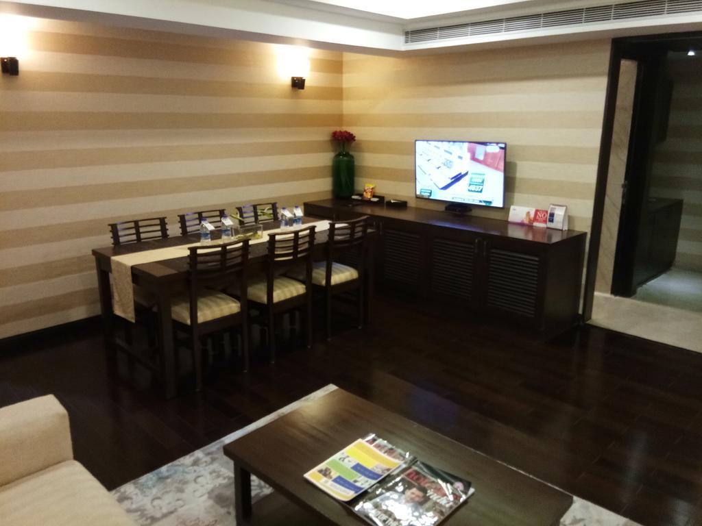 Fortune Select Grand Ridge, Tirupati - Member Itc Hotels' Group Esterno foto A suite at the Taj Mahal Palace, Mumbai