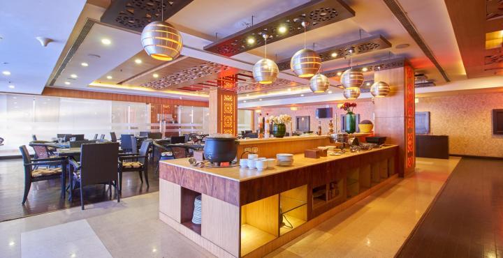 Fortune Select Grand Ridge, Tirupati - Member Itc Hotels' Group Esterno foto The buffet at the hotel
